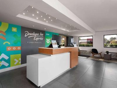 Developer Express Fundamental, A Travelodge By Wyndham Hotel Kissimmee