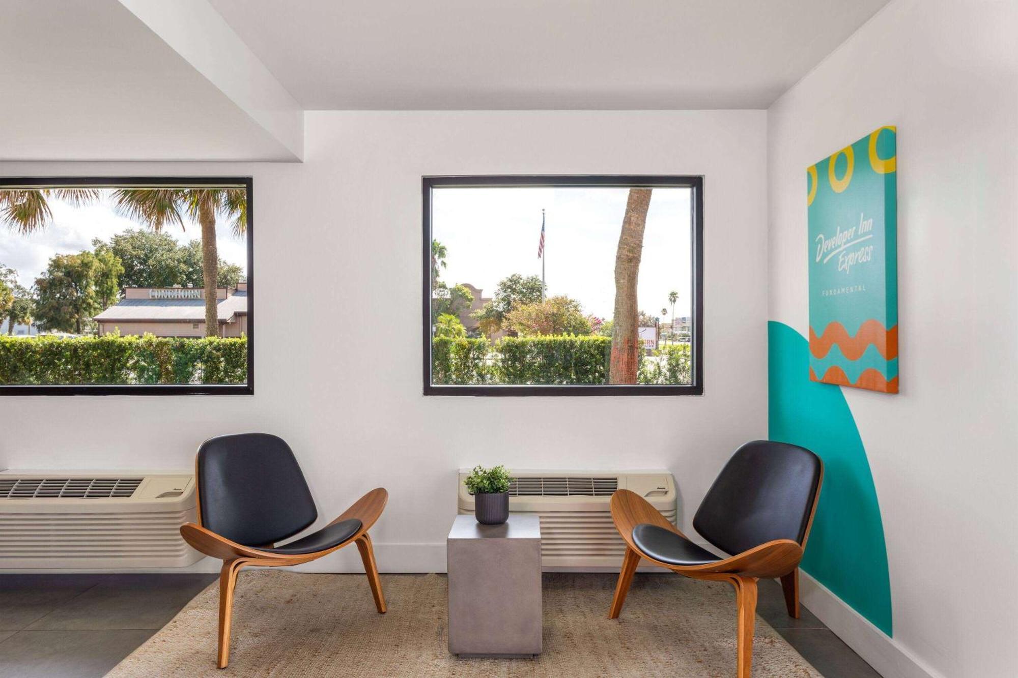 Developer Express Fundamental, A Travelodge By Wyndham Hotel Kissimmee